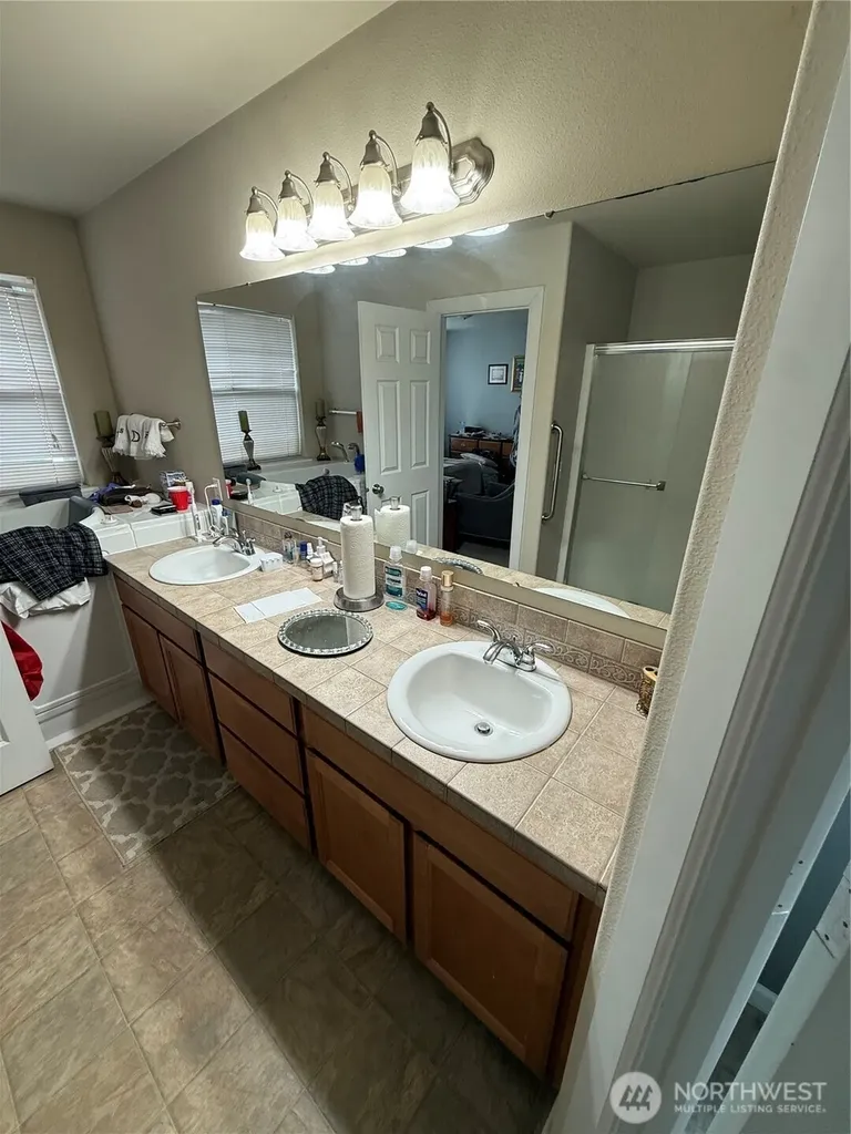 5146 Evan Court SE Auburn WA 98092