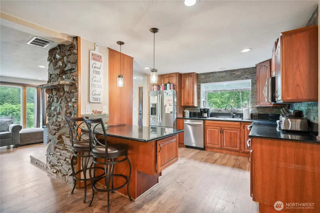 1430 Hazel Dell Castle Rock WA 98611