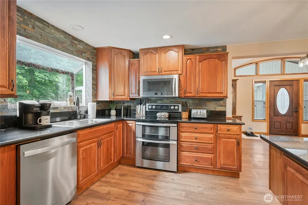 1430 Hazel Dell Castle Rock WA 98611