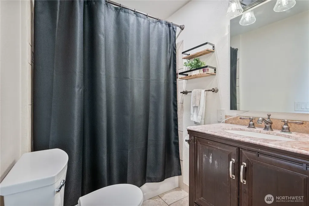 1430 Hazel Dell Castle Rock WA 98611