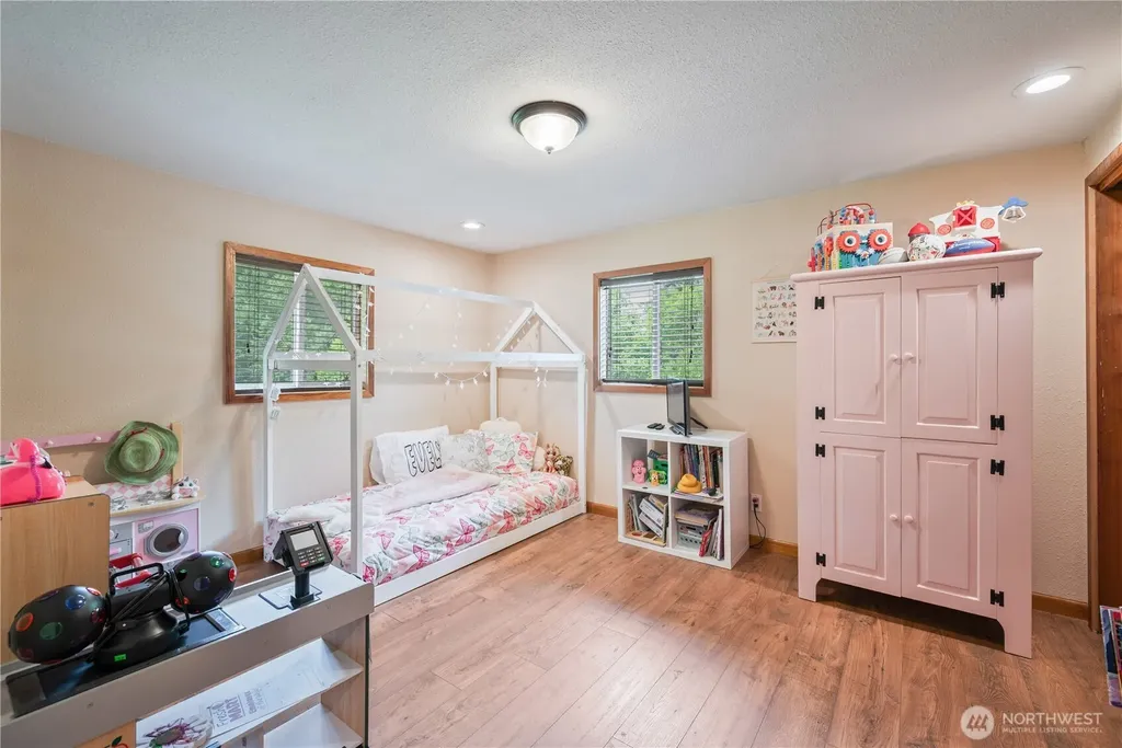 1430 Hazel Dell Castle Rock WA 98611