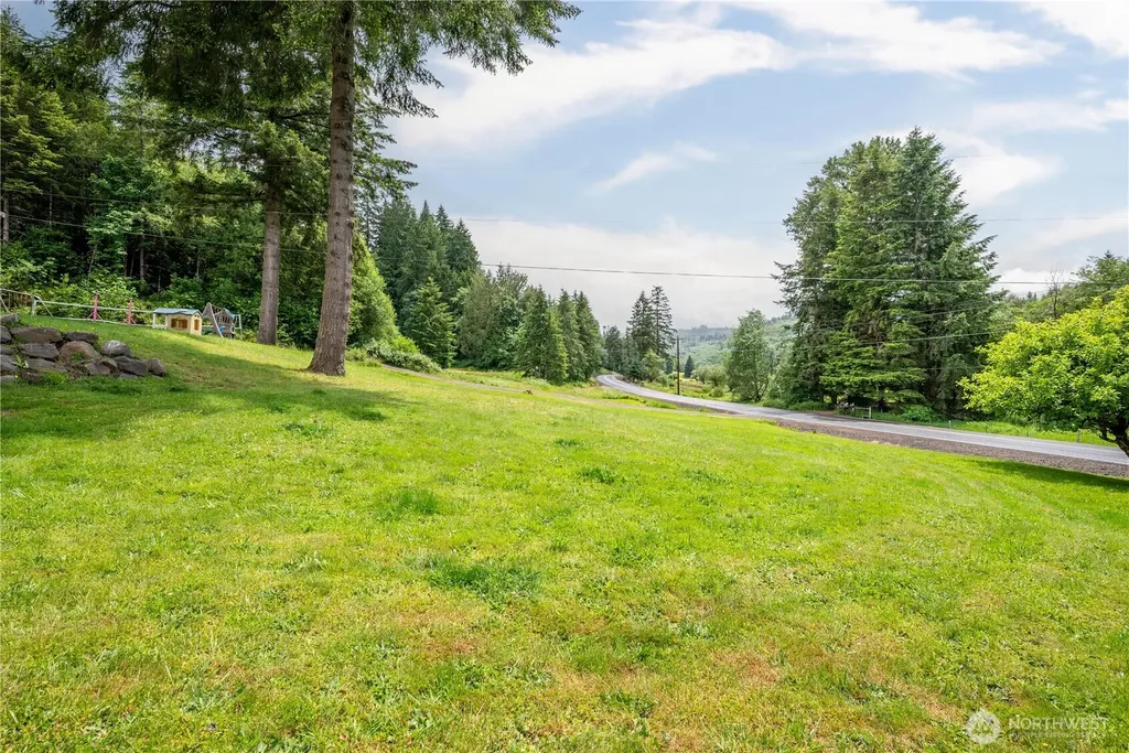 1430 Hazel Dell Castle Rock WA 98611