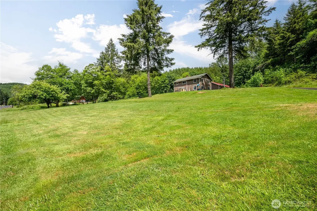1430 Hazel Dell Castle Rock WA 98611
