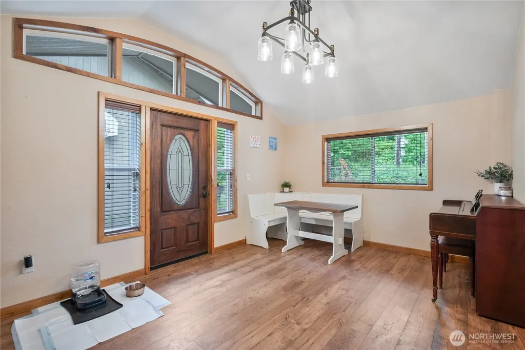 1430 Hazel Dell Castle Rock WA 98611