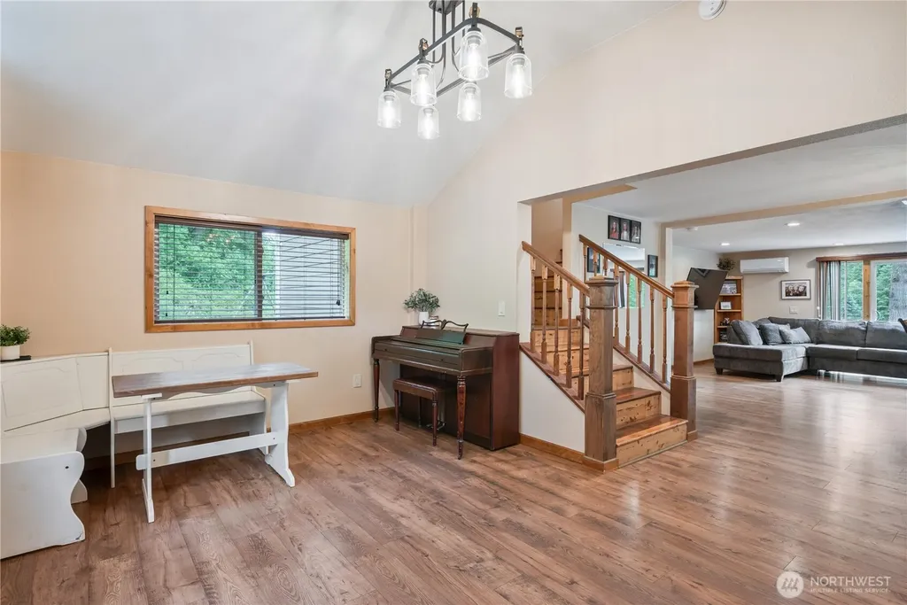 1430 Hazel Dell Castle Rock WA 98611