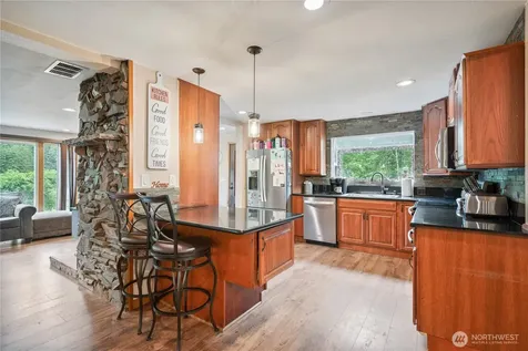 1430 Hazel Dell Castle Rock WA 98611