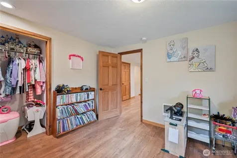 1430 Hazel Dell Castle Rock WA 98611