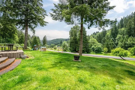 1430 Hazel Dell Castle Rock WA 98611