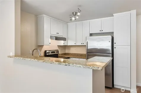 621 5th Avenue N Seattle WA 98109