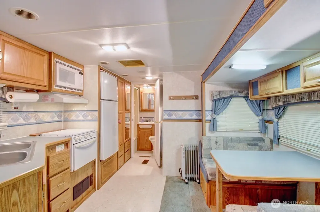 290 Schinn Canyon Drive Deming WA 98244