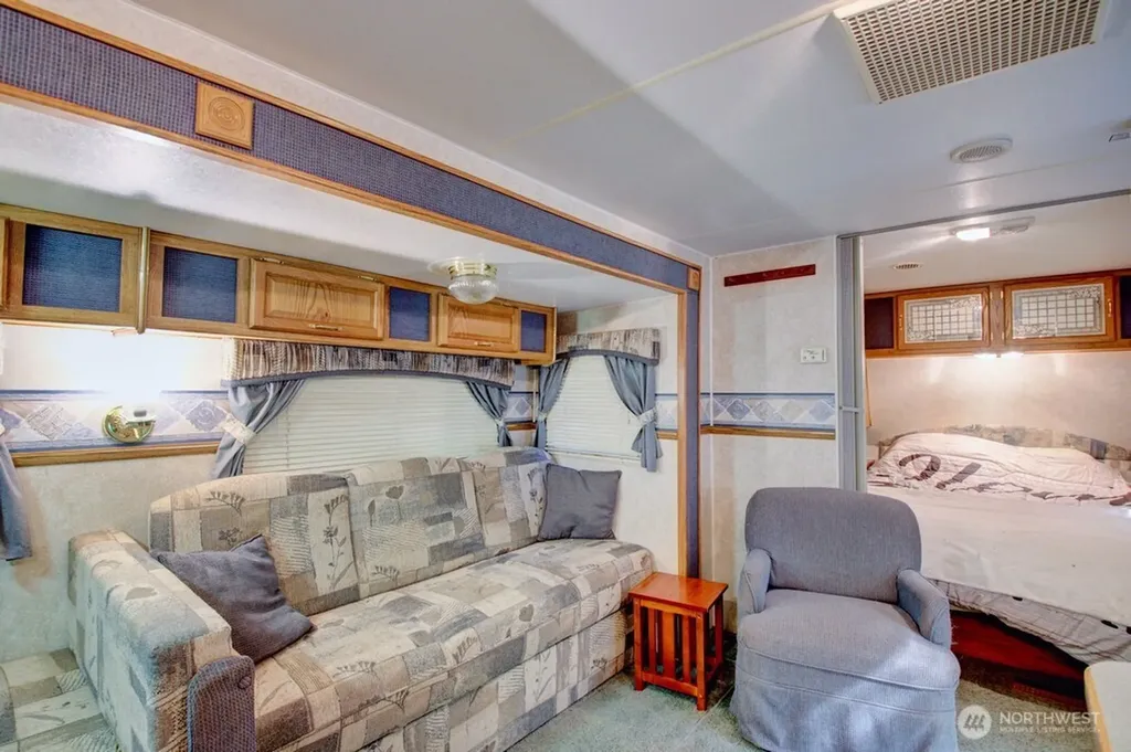 290 Schinn Canyon Drive Deming WA 98244