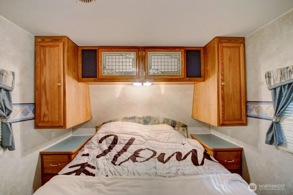 290 Schinn Canyon Drive Deming WA 98244