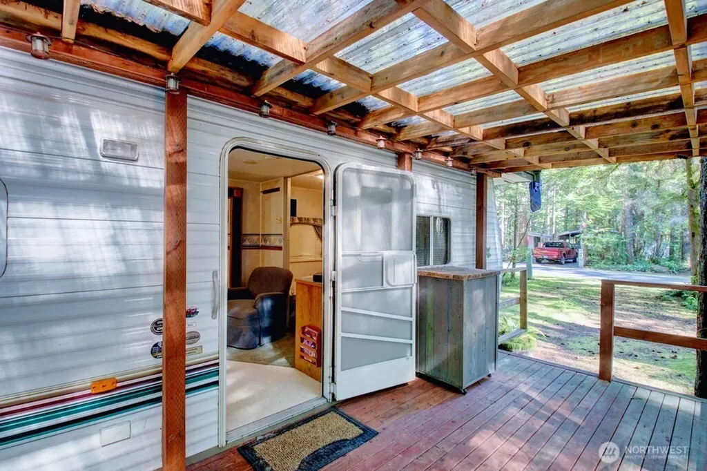290 Schinn Canyon Drive Deming WA 98244