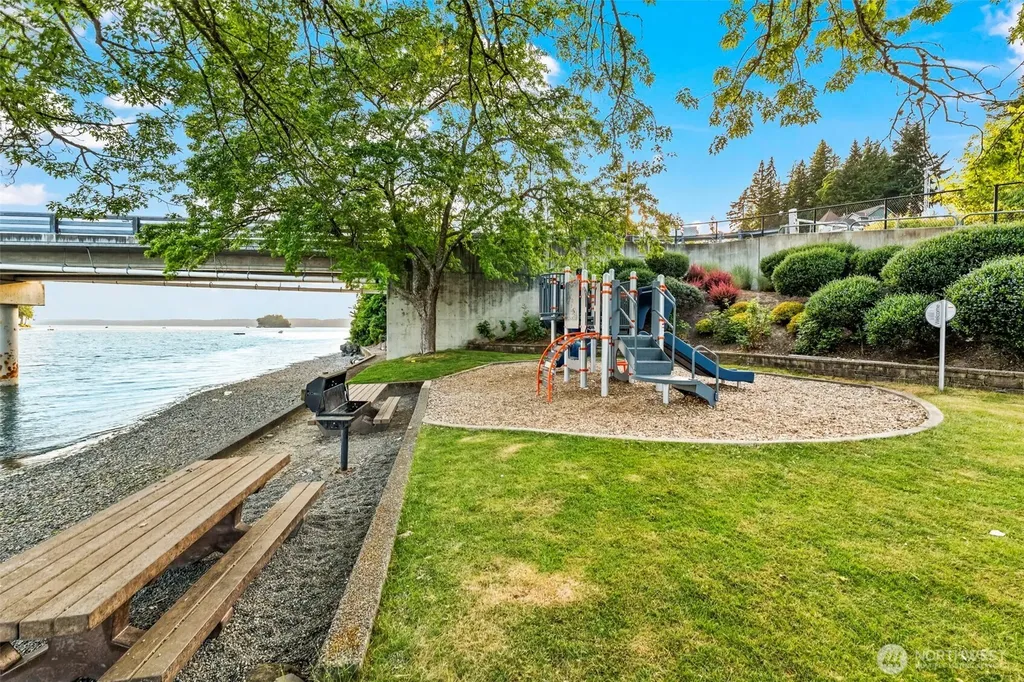 54 Raft Island Drive NW Gig Harbor WA 98335