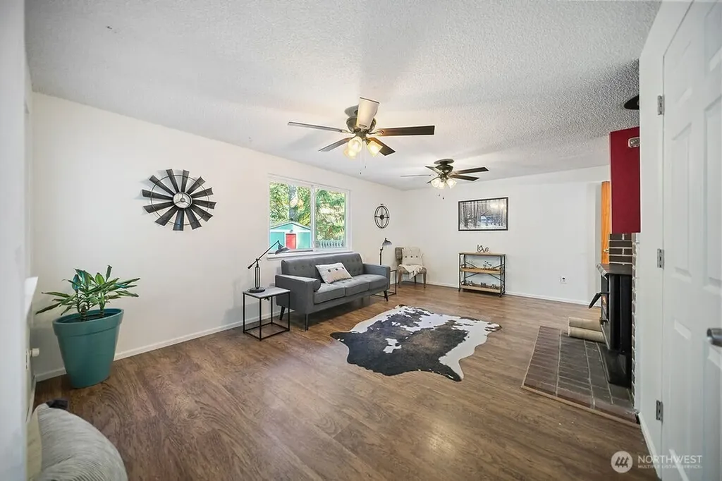 7755 Cabrini Drive SE Port Orchard WA 98367