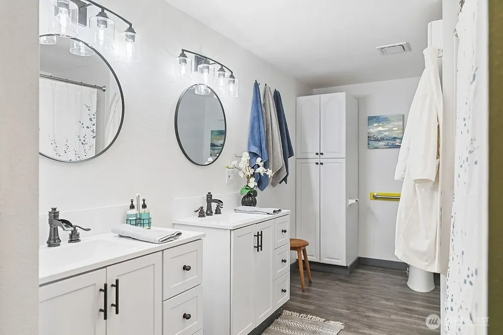 7755 Cabrini Drive SE Port Orchard WA 98367
