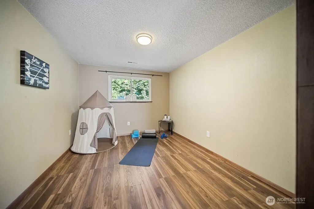 7755 Cabrini Drive SE Port Orchard WA 98367