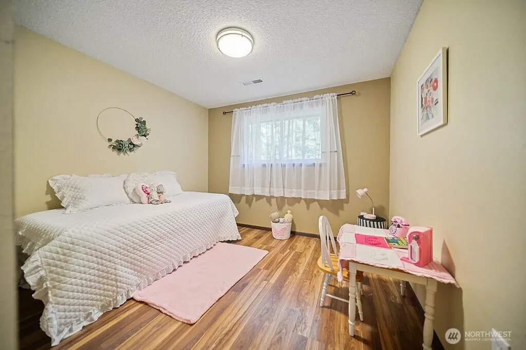 7755 Cabrini Drive SE Port Orchard WA 98367