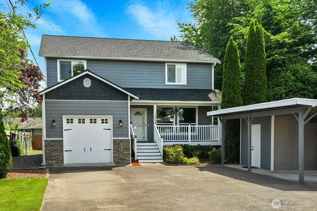 208 5th Street Sultan WA 98294