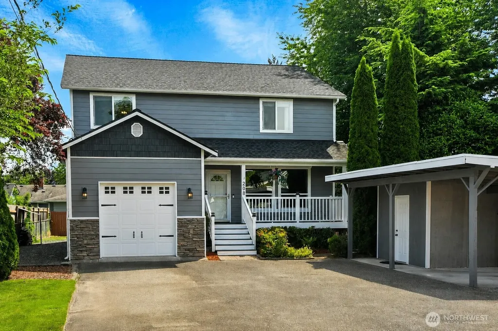 208 5th Street Sultan WA 98294