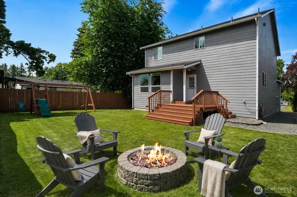 208 5th Street Sultan WA 98294