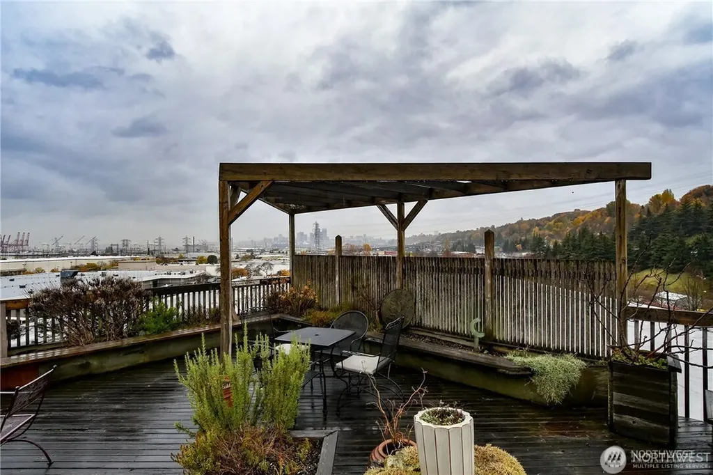 707 S Snoqualmie Street Seattle WA 98108
