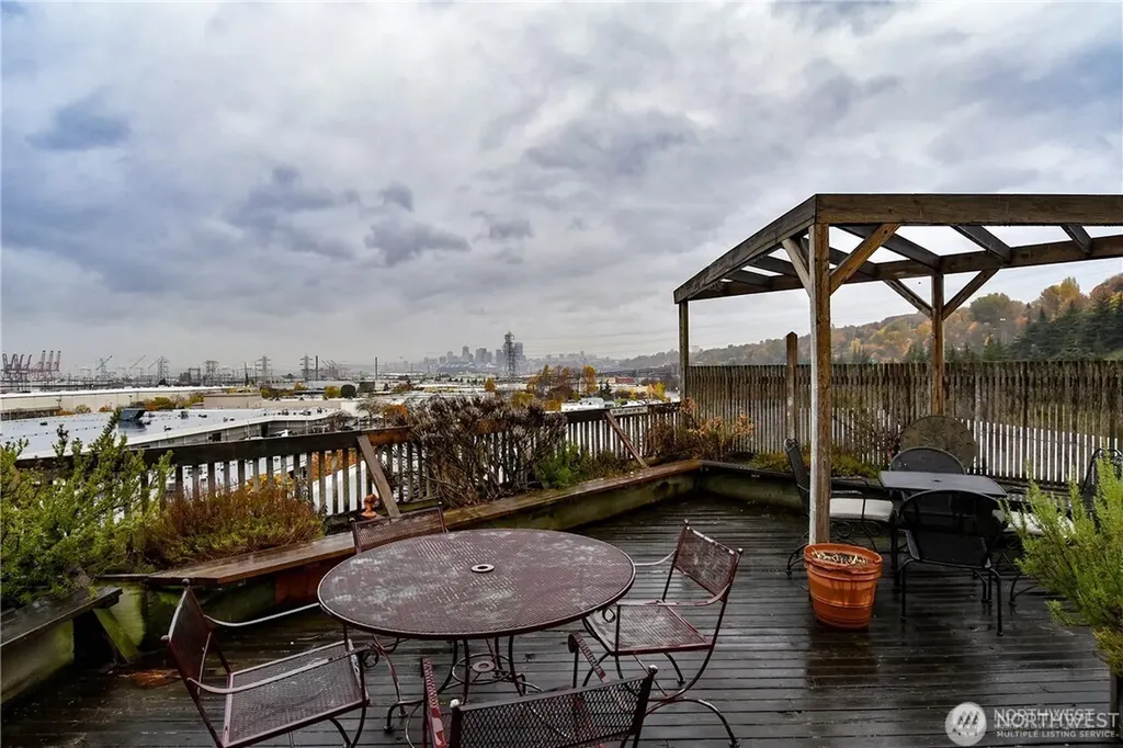 707 S Snoqualmie Street Seattle WA 98108