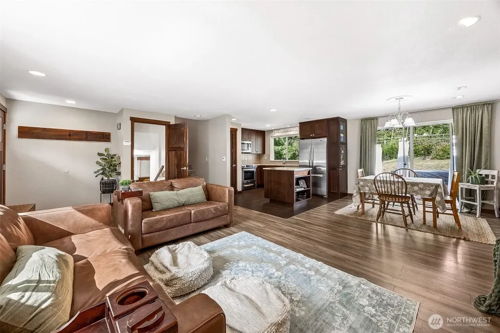 3917 240th Street E Spanaway WA 98387