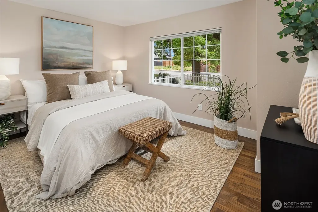 10902 26th Avenue SW Seattle WA 98146