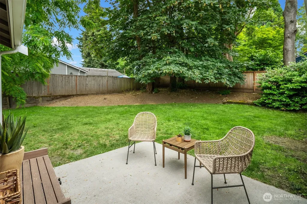 10902 26th Avenue SW Seattle WA 98146