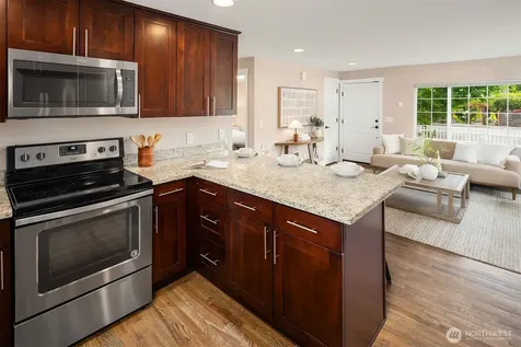 10902 26th Avenue SW Seattle WA 98146