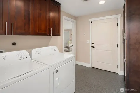 10902 26th Avenue SW Seattle WA 98146