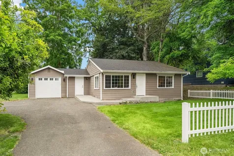 10902 26th Avenue SW Seattle WA 98146