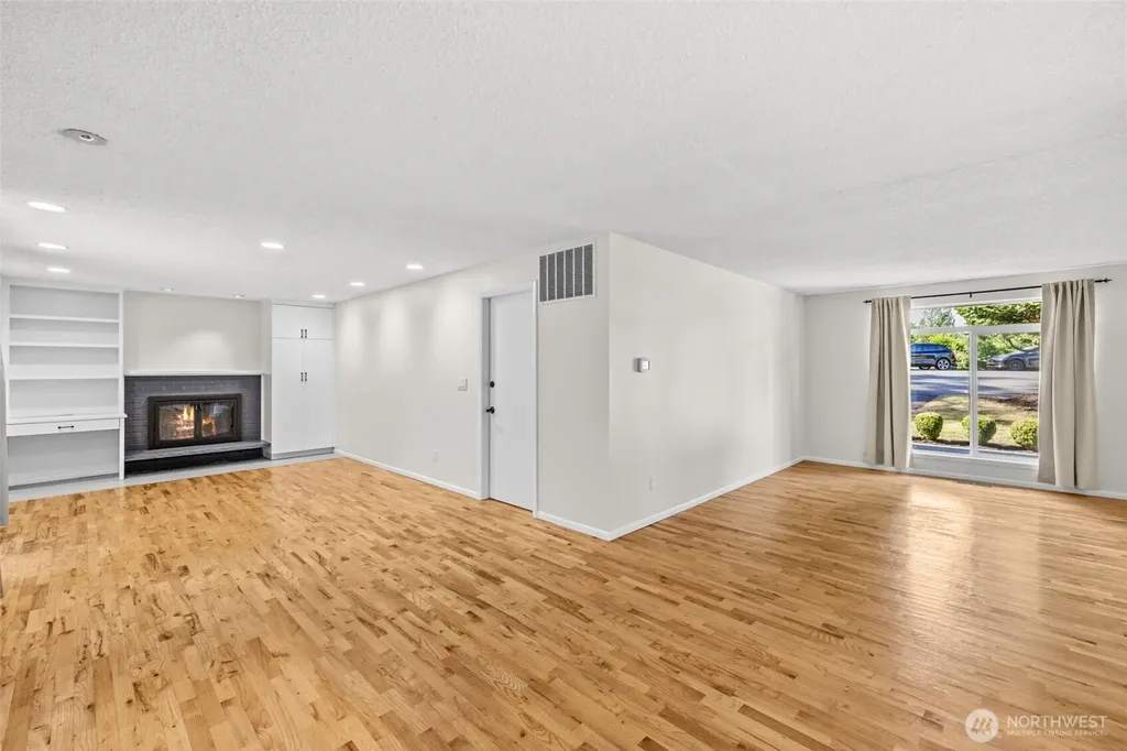 1550 172nd Avenue NE Bellevue WA 98008