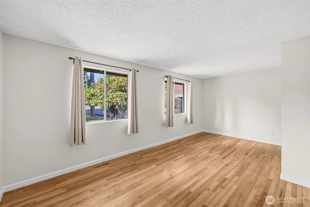 1550 172nd Avenue NE Bellevue WA 98008