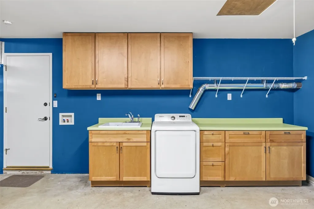 1550 172nd Avenue NE Bellevue WA 98008