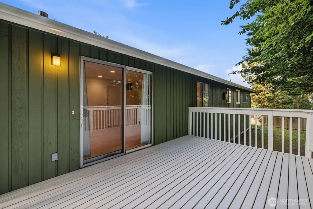 1550 172nd Avenue NE Bellevue WA 98008