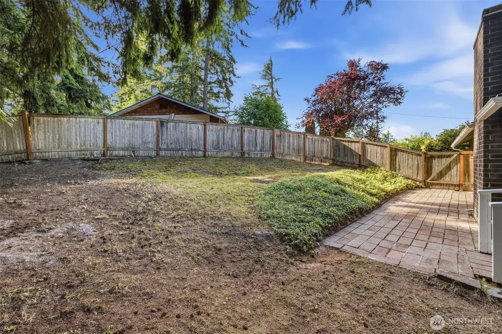 1550 172nd Avenue NE Bellevue WA 98008