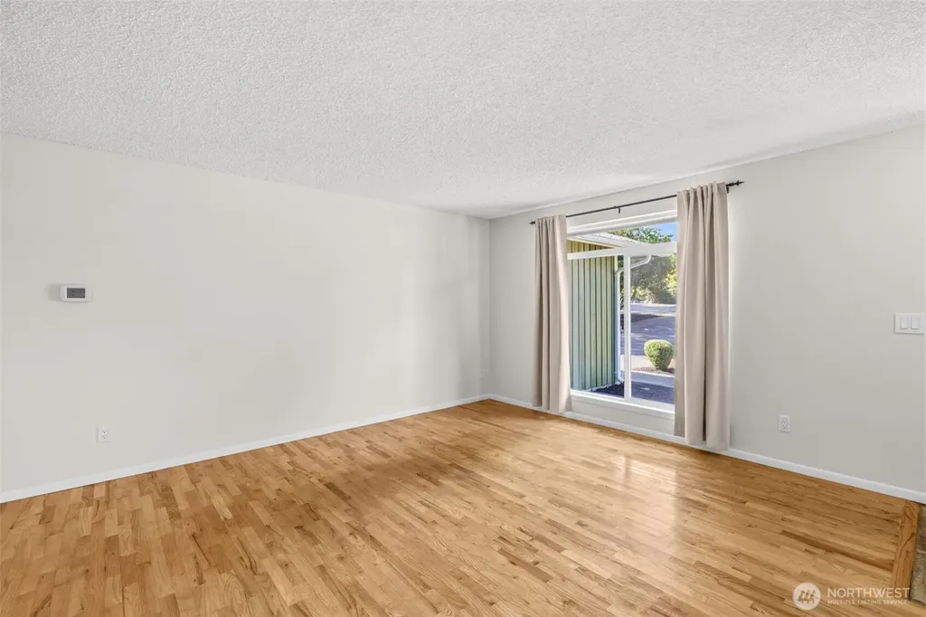 1550 172nd Avenue NE Bellevue WA 98008