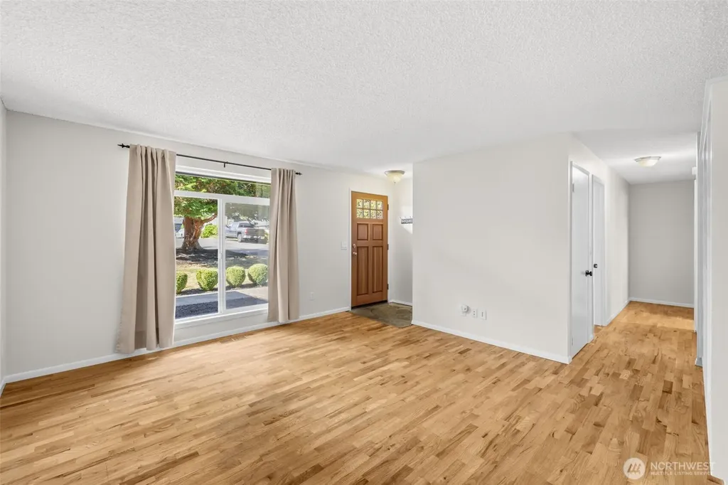 1550 172nd Avenue NE Bellevue WA 98008