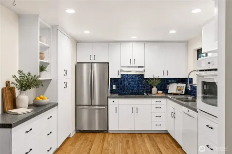 1550 172nd Avenue NE Bellevue WA 98008