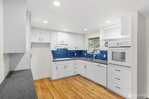 1550 172nd Avenue NE Bellevue WA 98008