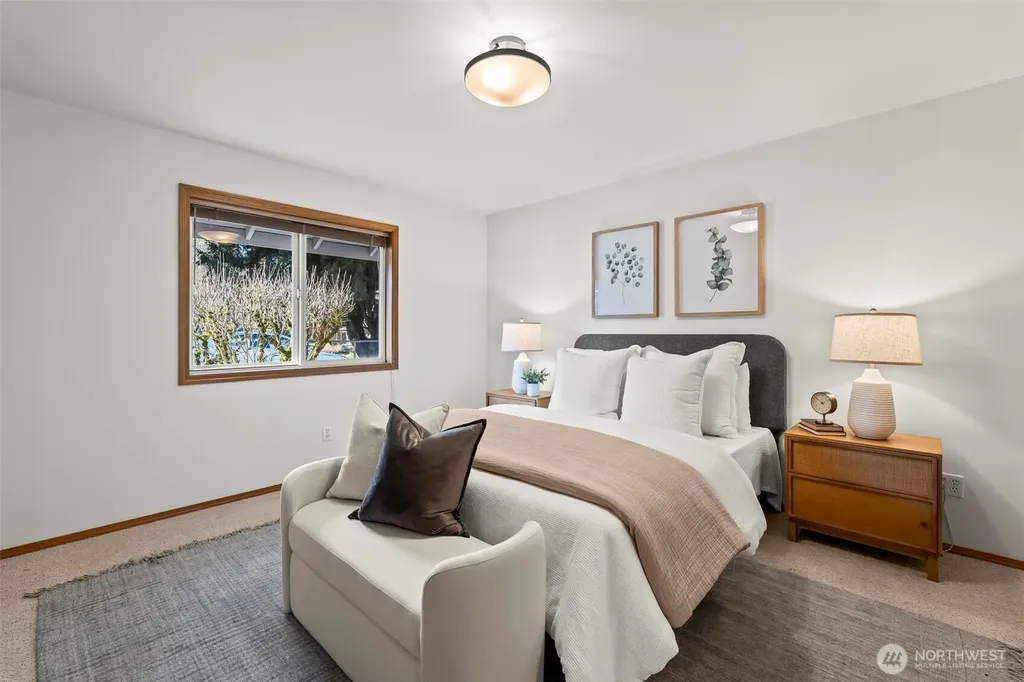 5203 53rd Street W University Place WA 98467