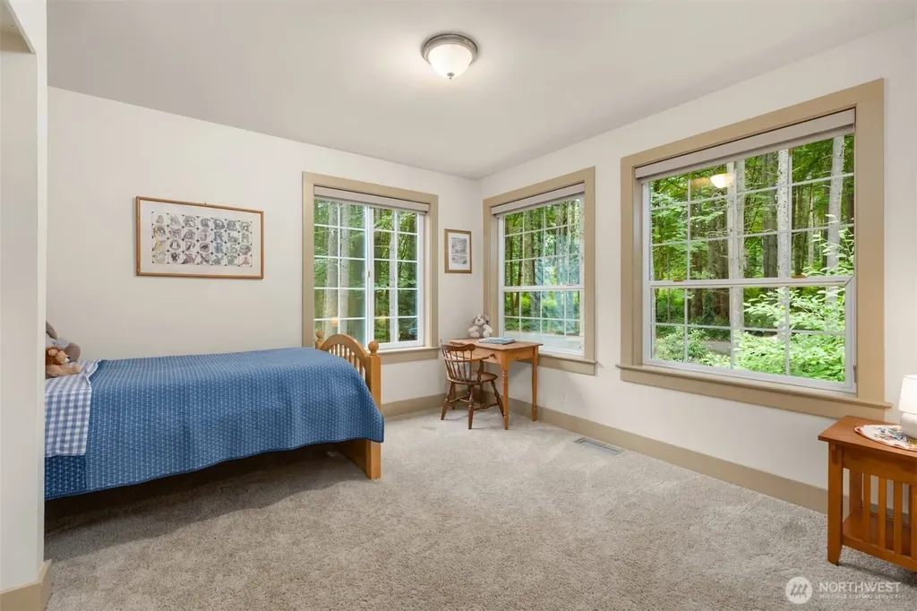 5249 Rose Avenue NE Bainbridge Island WA 98110