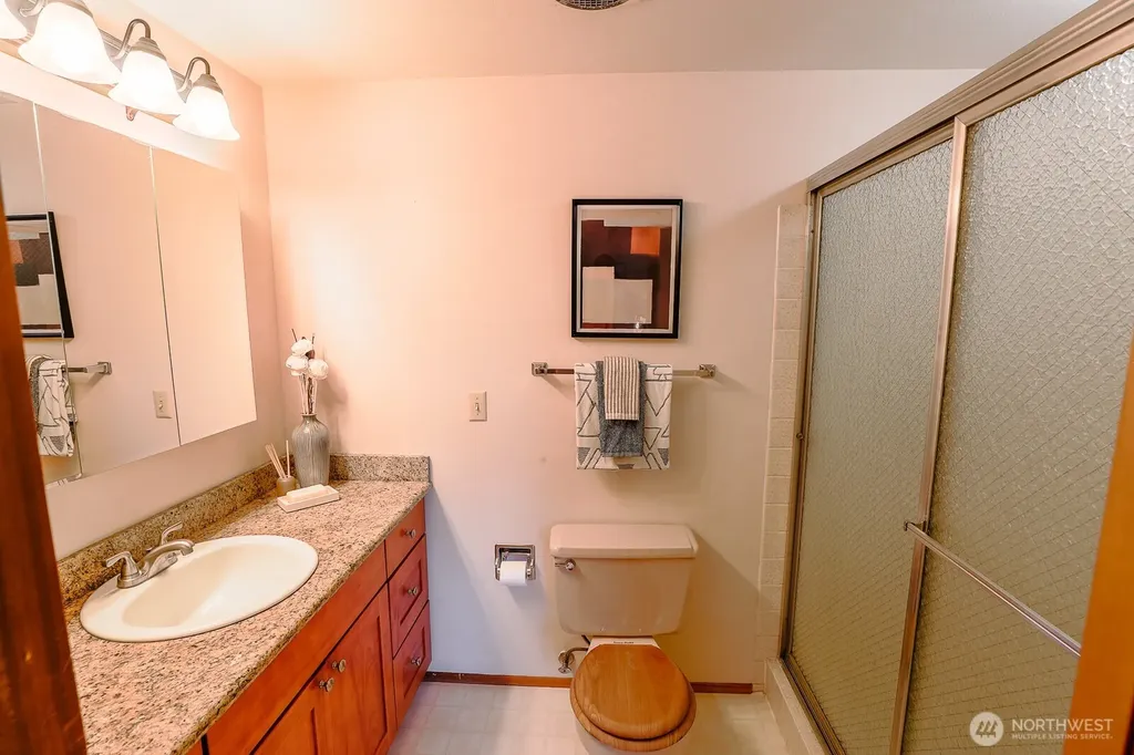 14312 144th Avenue SE Renton WA 98059