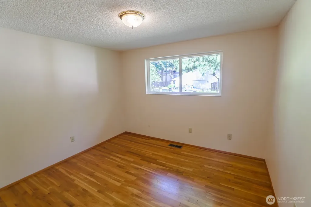 14312 144th Avenue SE Renton WA 98059