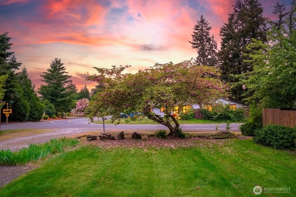 14312 144th Avenue SE Renton WA 98059