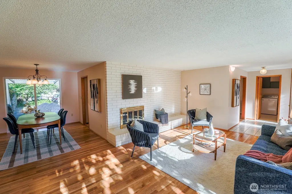 14312 144th Avenue SE Renton WA 98059