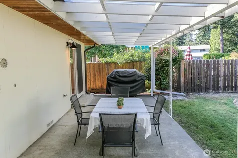 14312 144th Avenue SE Renton WA 98059