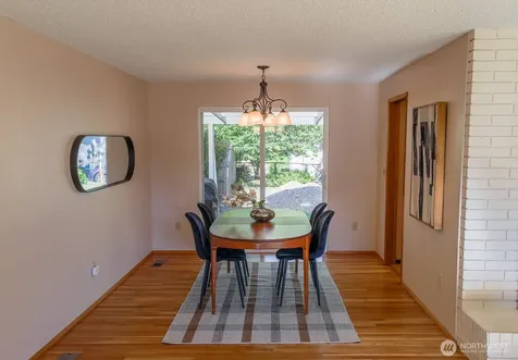 14312 144th Avenue SE Renton WA 98059